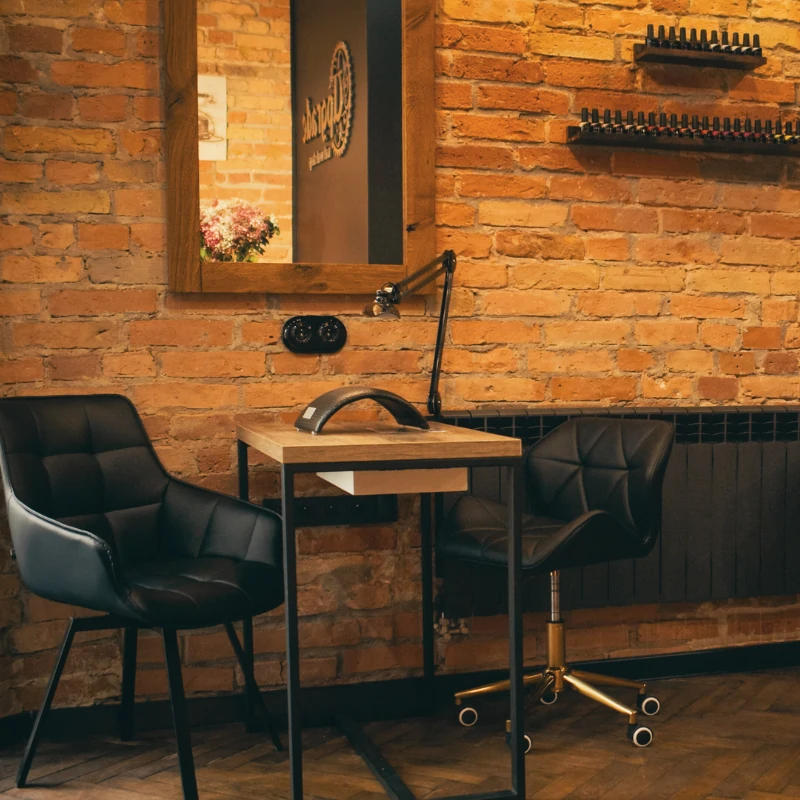 Salon Manicure Upgrade Nail Workshop Wygodne Kameralne Stanowisko Manicure